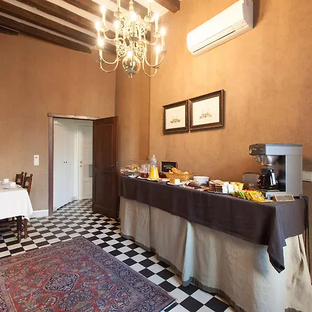 Hotel Boterhuis 3*