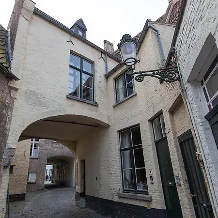 Boterhuis 3* Brugia